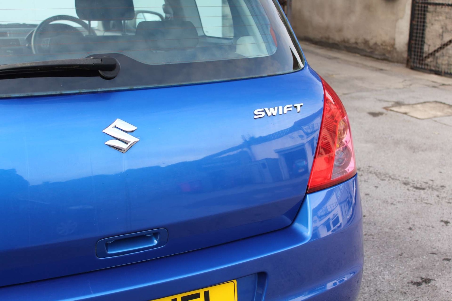 Used Suzuki Swift 2010 for sale - 76709143: Photo 13