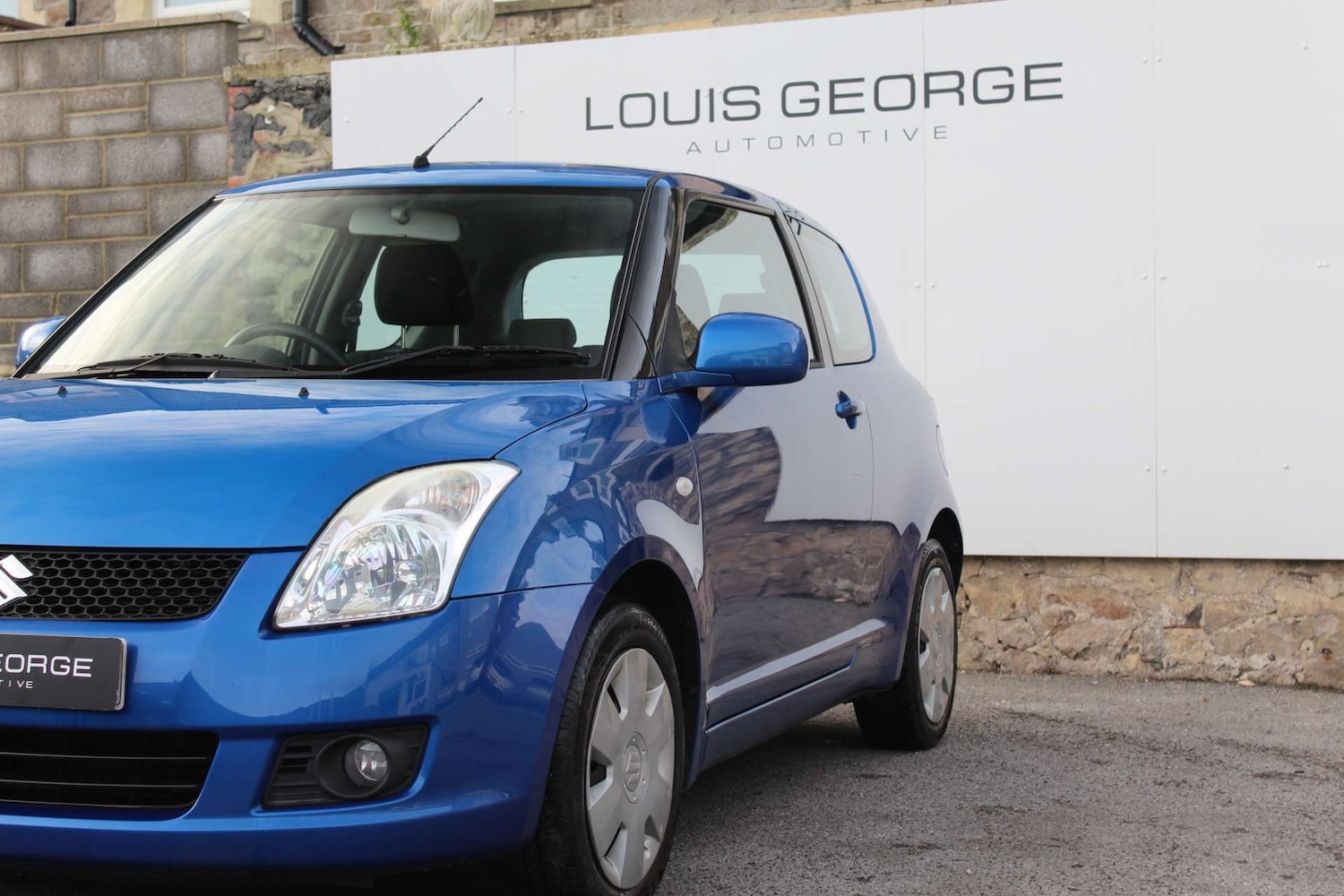 Used Suzuki Swift 2010 for sale - 76709143: Photo 6