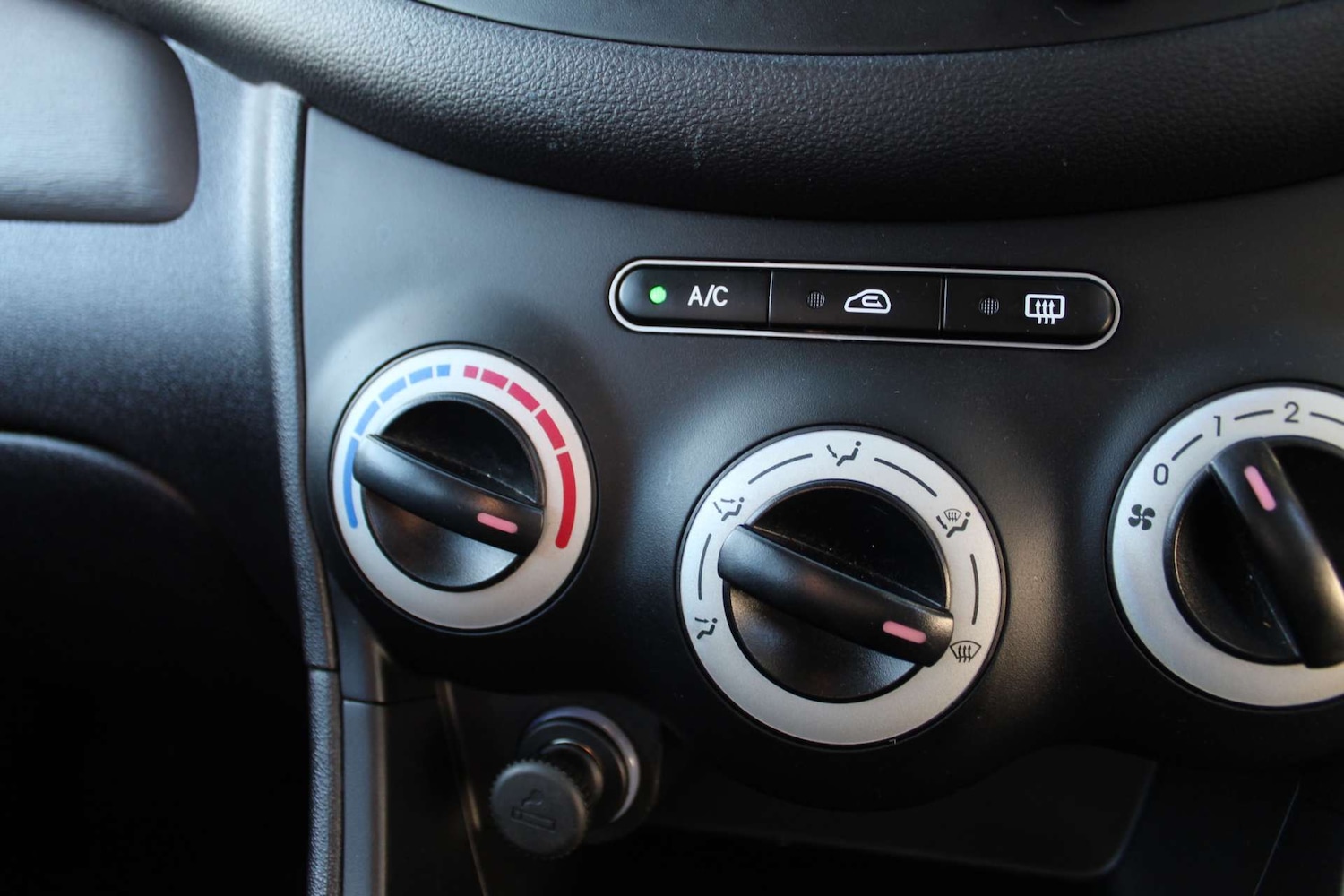 Used Hyundai i10 2009 for sale - 77434598: Photo 17