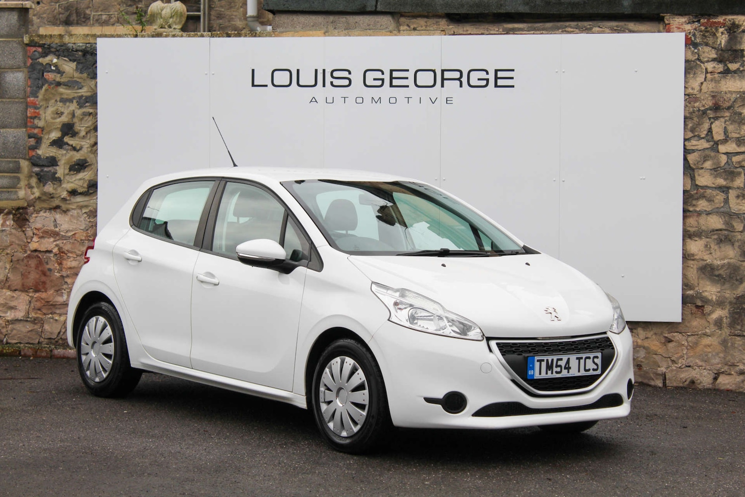 Used Peugeot 208 2013 for sale - 76382754: Photo 1