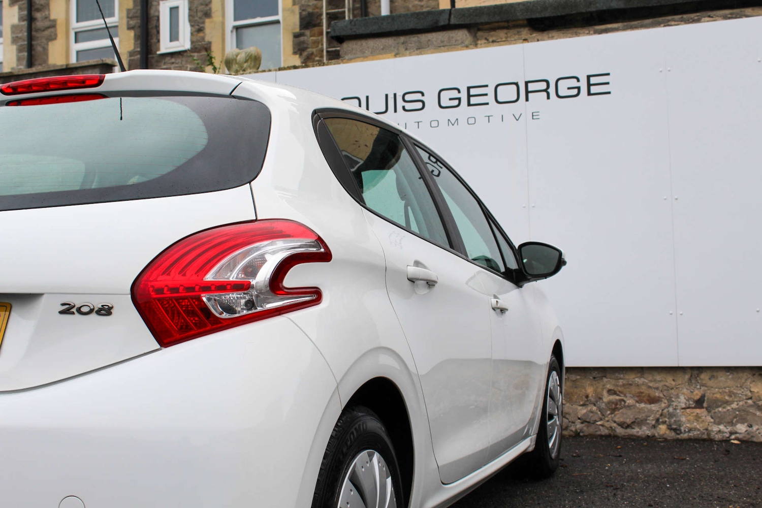 Used Peugeot 208 2013 for sale - 76382754: Photo 10