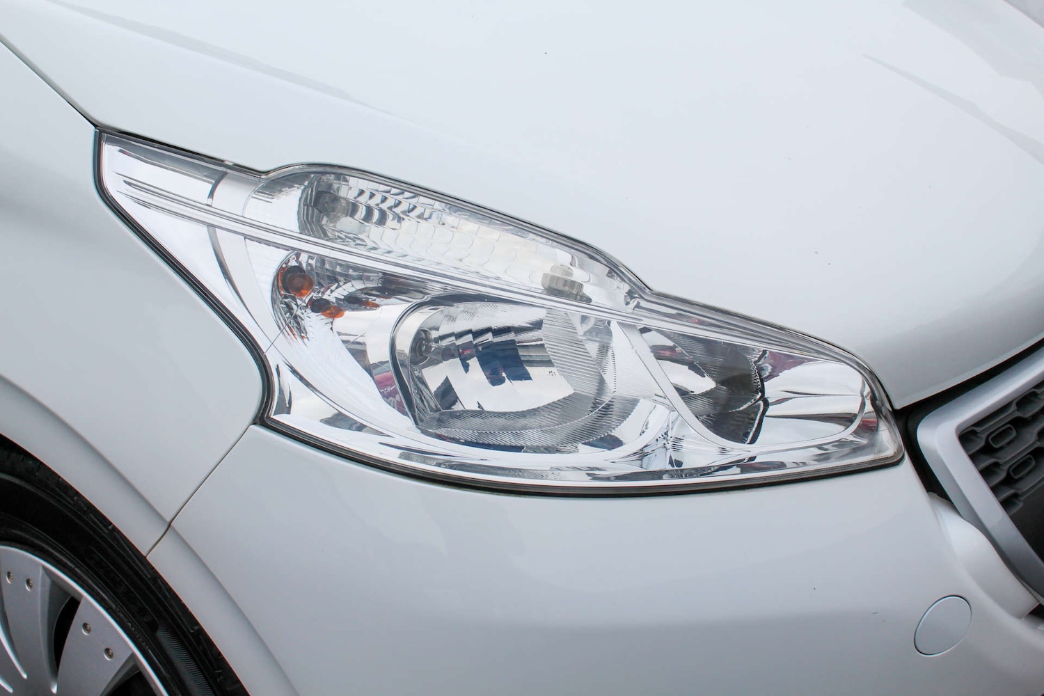 Used Peugeot 208 2013 for sale - 76382754: Photo 12