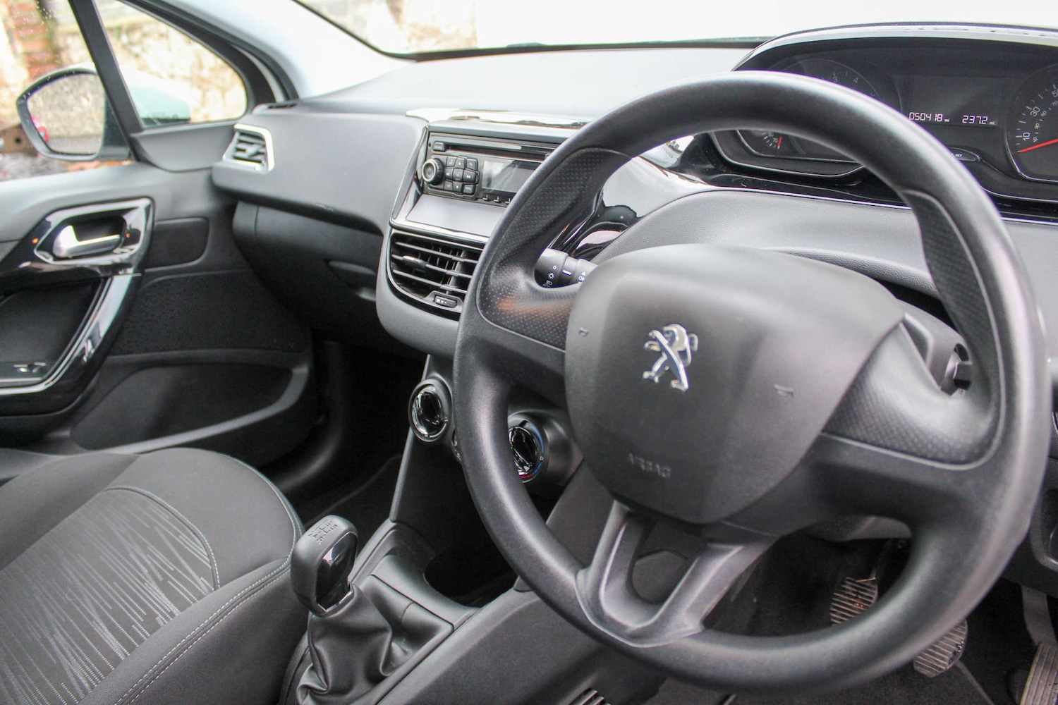 Used Peugeot 208 2013 for sale - 76382754: Photo 16