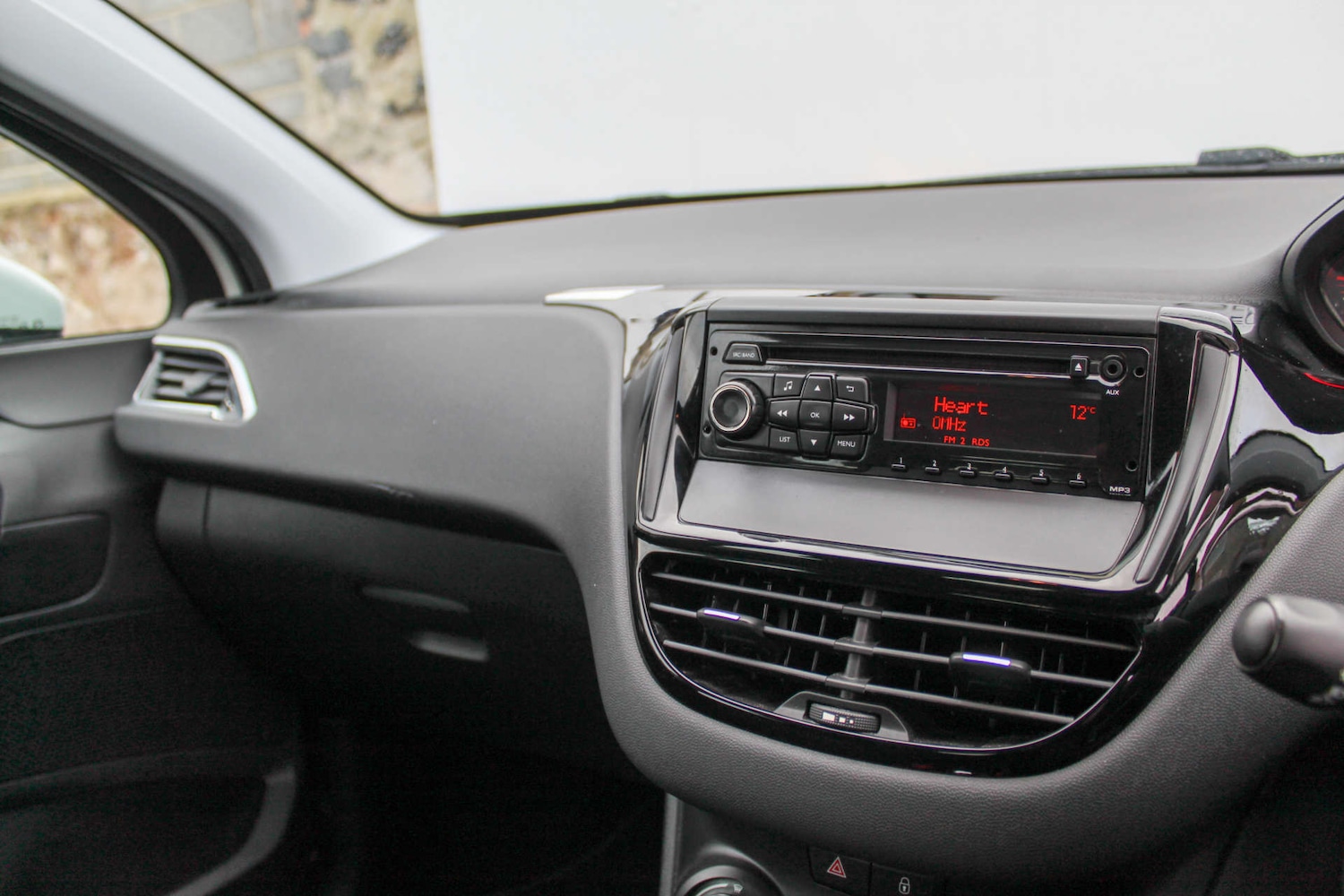 Used Peugeot 208 2013 for sale - 76382754: Photo 20