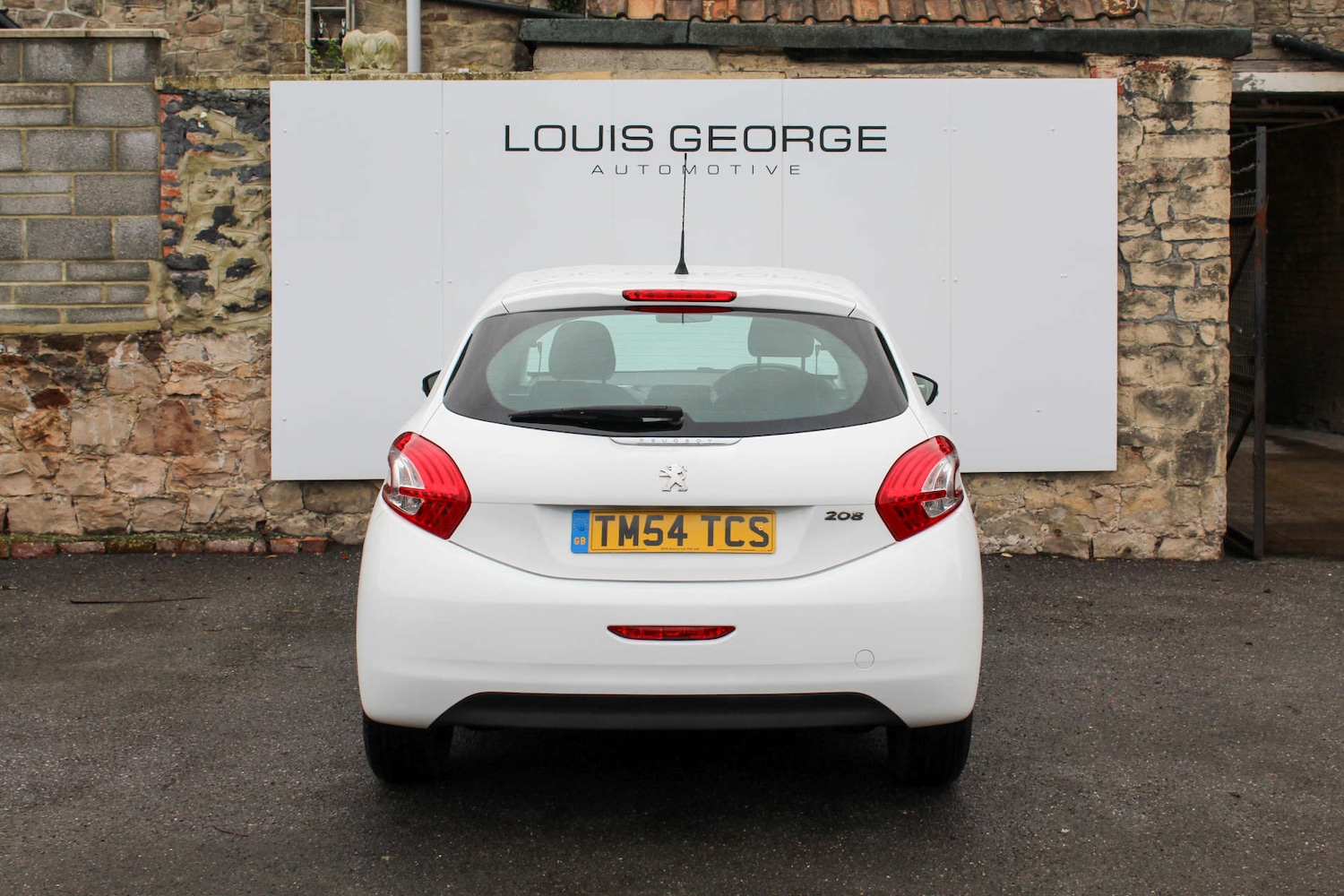 Used Peugeot 208 2013 for sale - 76382754: Photo 3