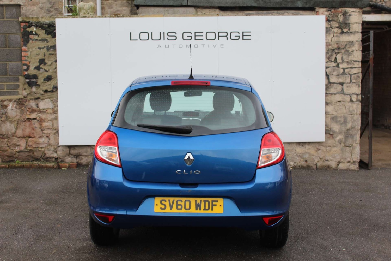 Used Renault Clio 2010 for sale - 77285502: Photo 11
