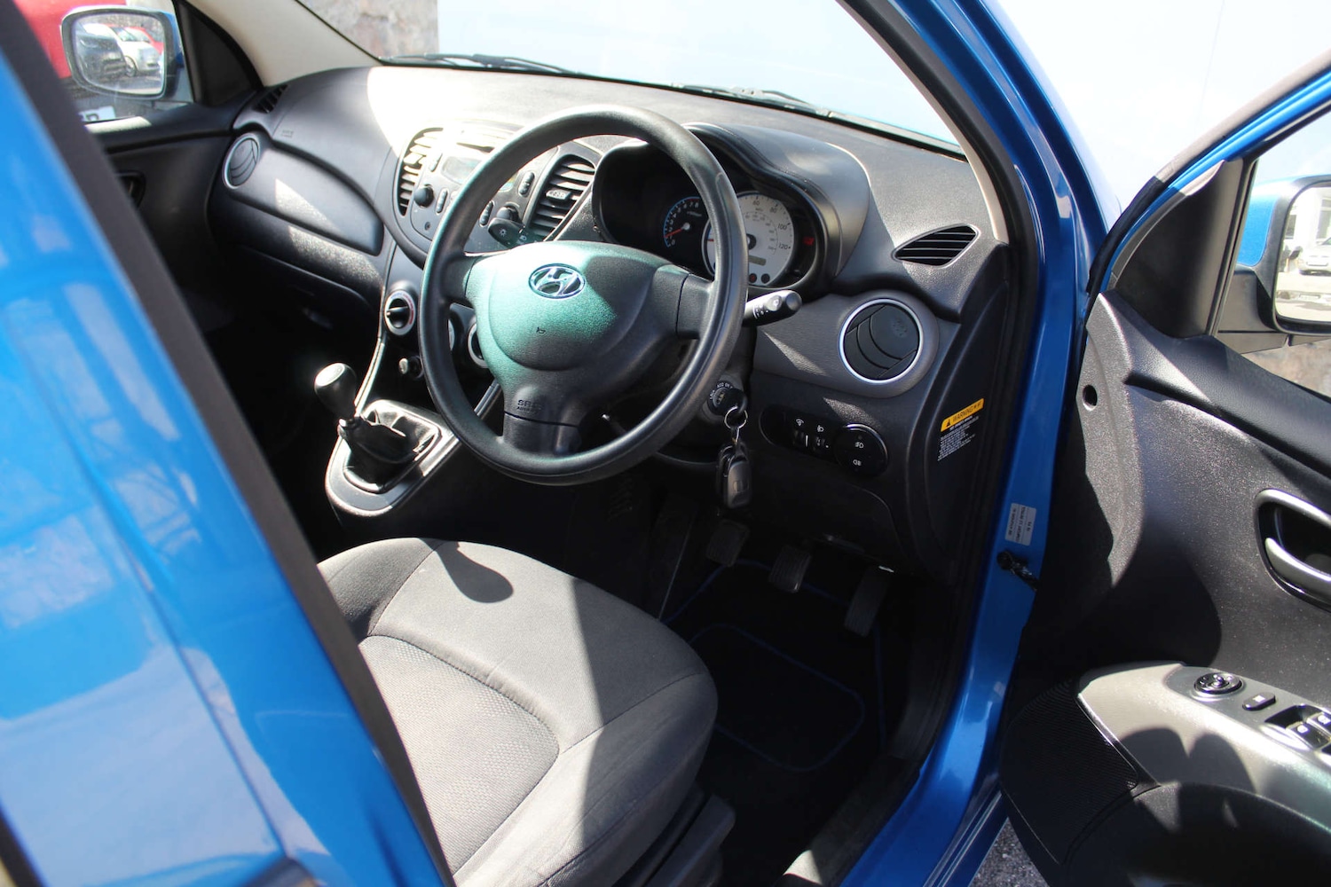 Used Hyundai i10 2010 for sale - 77833305: Photo 17