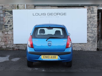 Used Hyundai i10 2010 for sale - 76600917: Photo