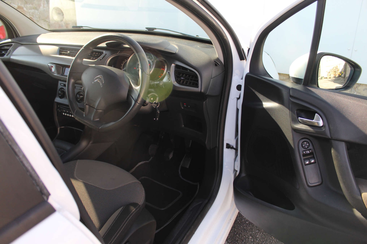 Used Citroen C3 2014 for sale - 77653002: Photo 14