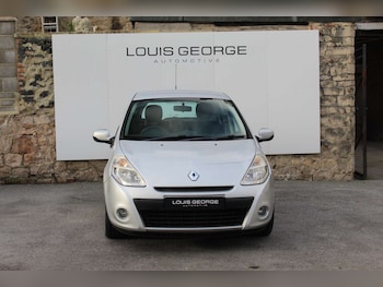 Used Renault Clio 2009 for sale - 76629703: Photo