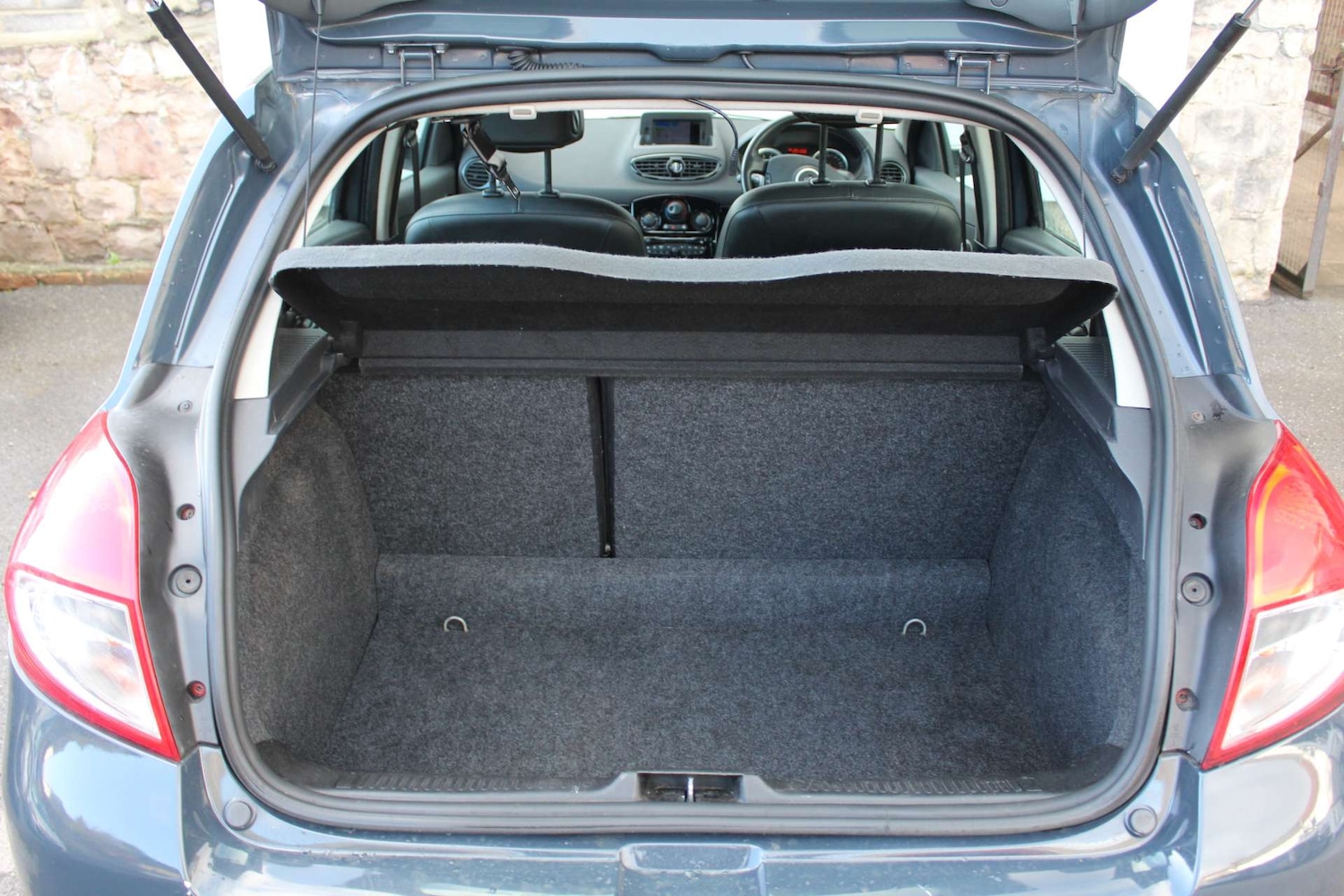 Used Renault Clio 2012 for sale - 77571341: Photo 13