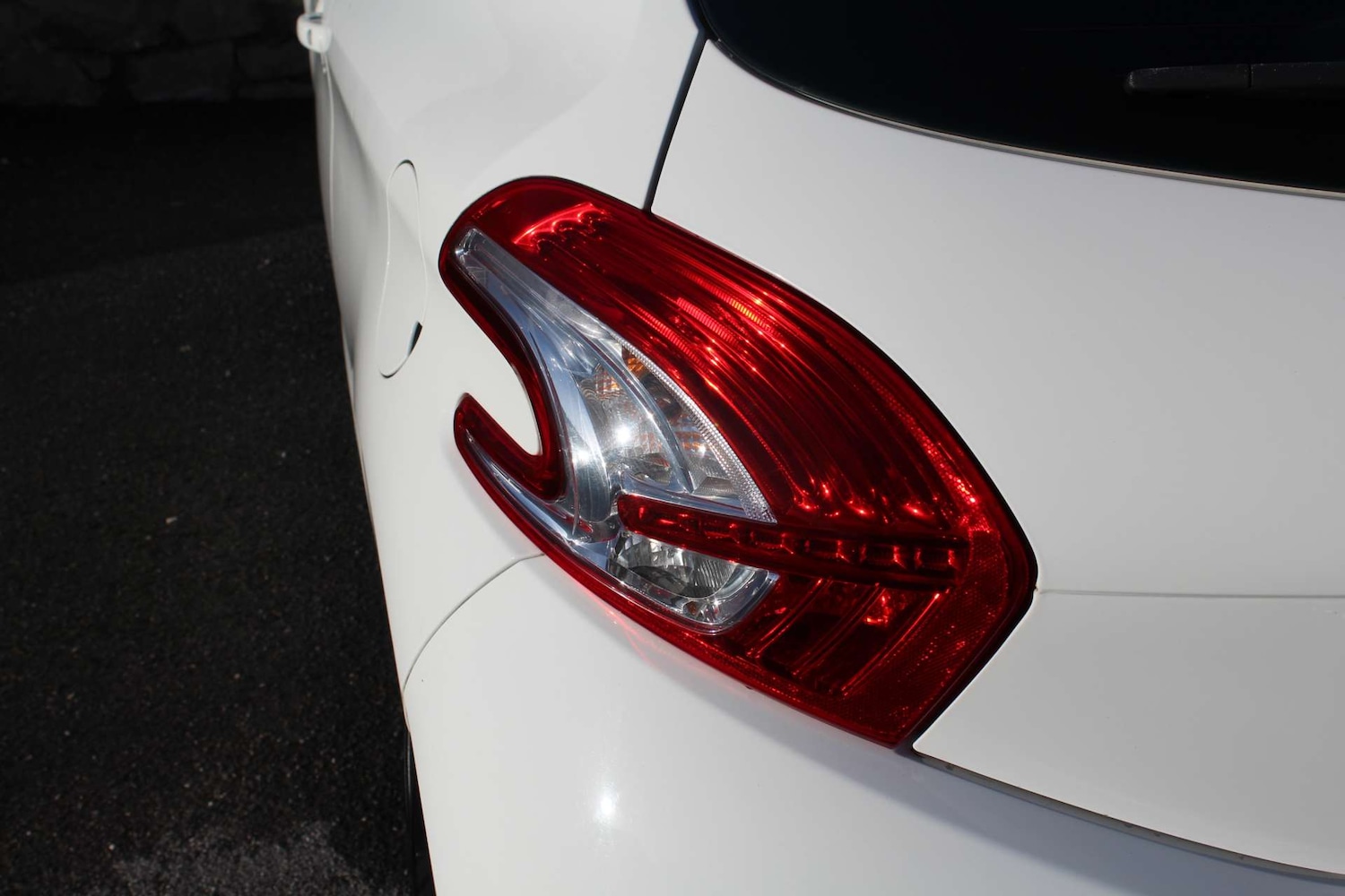 Used Peugeot 208 2012 for sale - 77437721: Photo 12