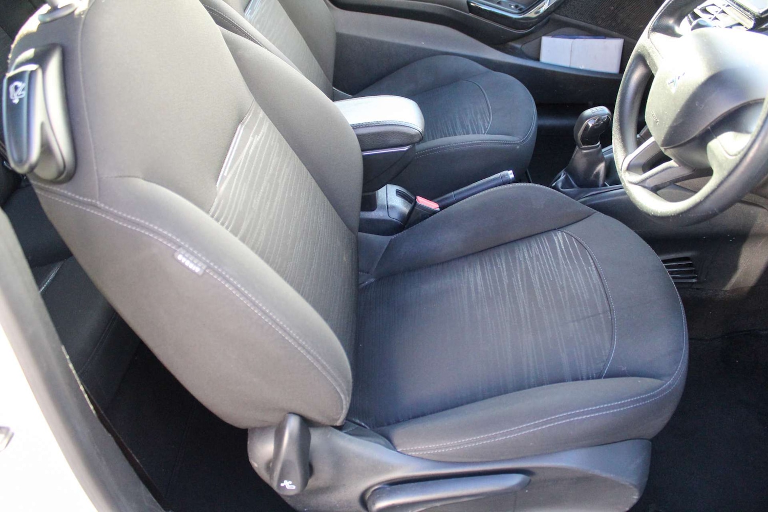 Used Peugeot 208 2012 for sale - 77437721: Photo 20