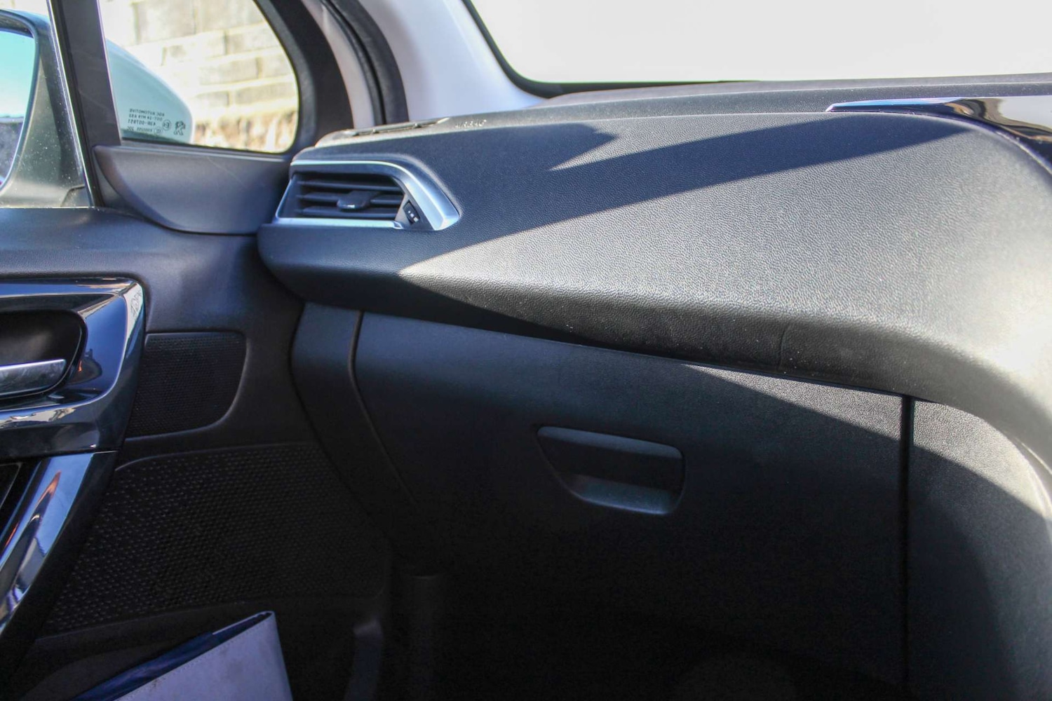 Used Peugeot 208 2012 for sale - 77437721: Photo 24