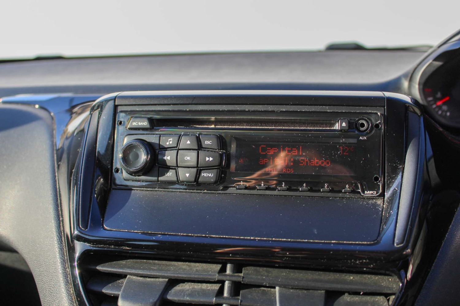 Used Peugeot 208 2012 for sale - 77437721: Photo 25