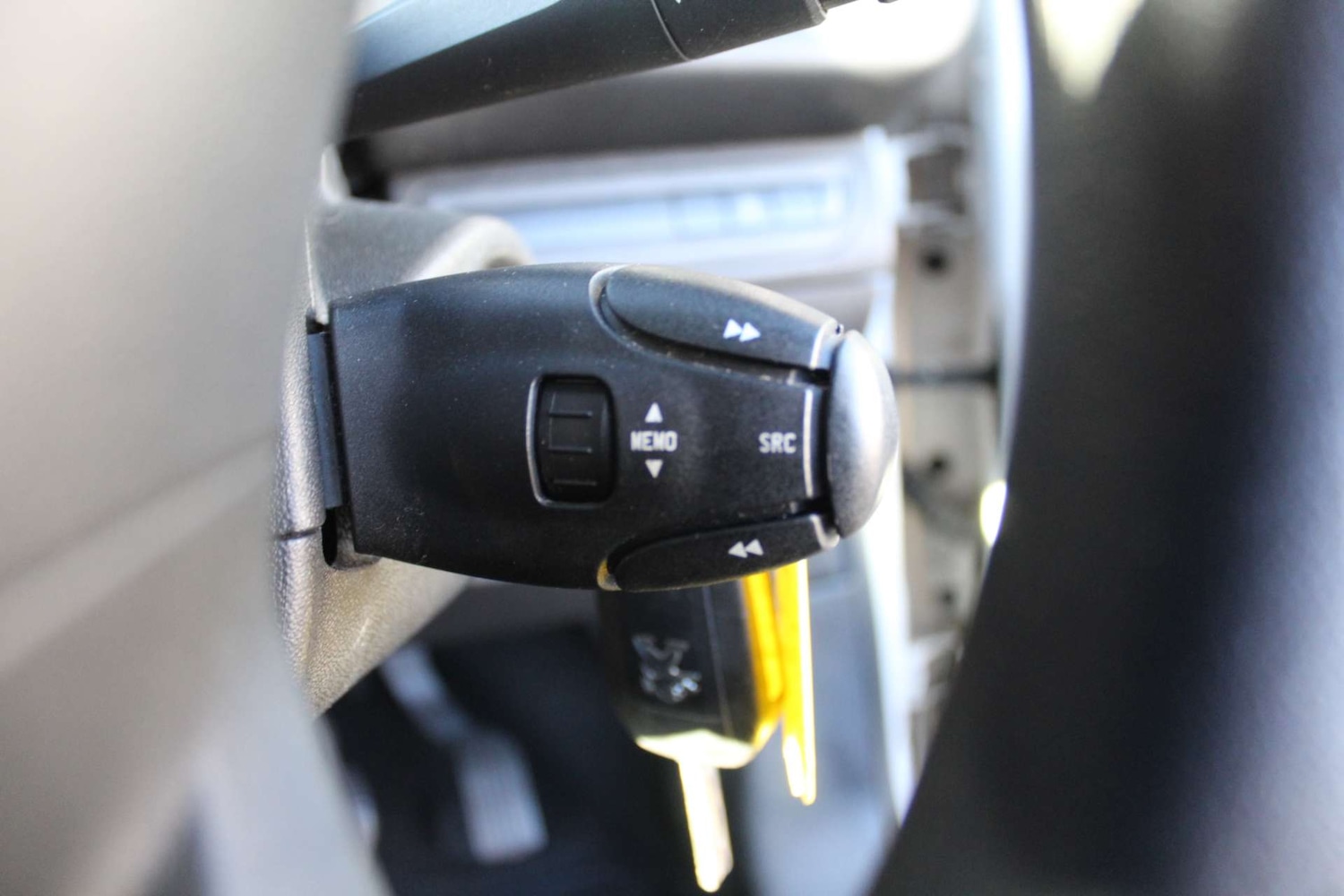 Used Peugeot 208 2012 for sale - 77437721: Photo 27