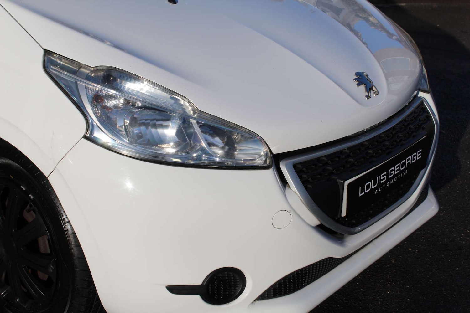 Used Peugeot 208 2012 for sale - 77437721: Photo 8