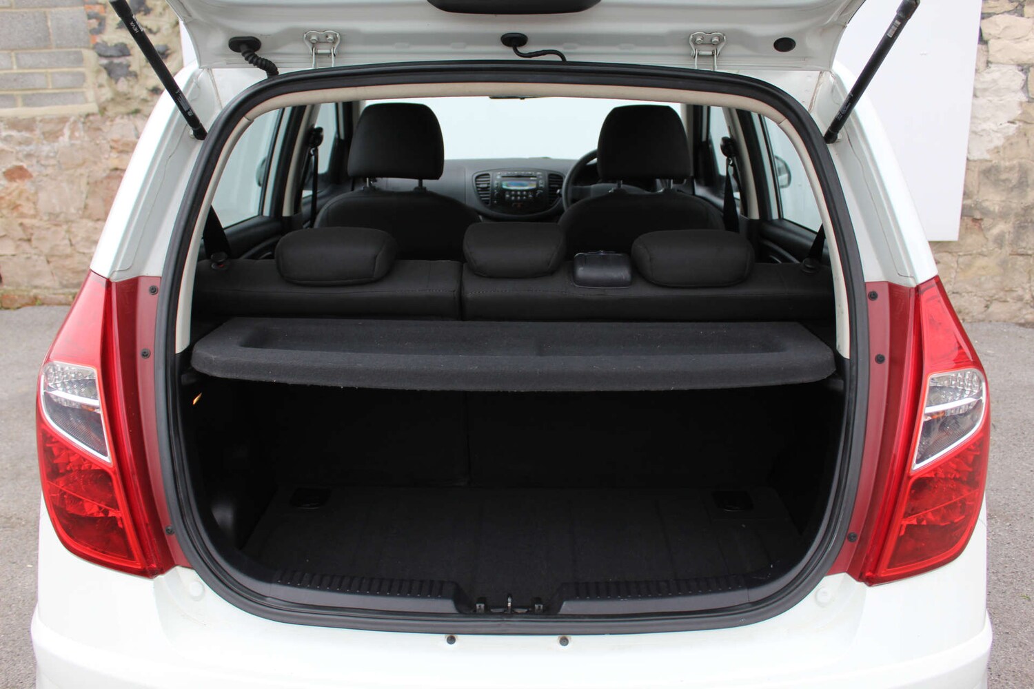 Used Hyundai i10 2012 for sale - 78167864: Photo 15