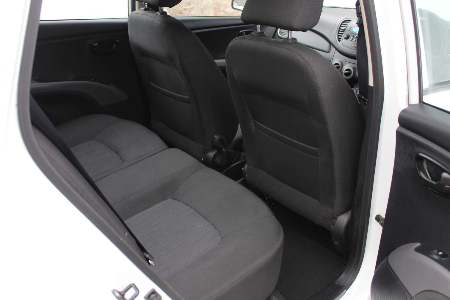 Used Hyundai i10 2012 for sale - 78167864: Photo 16