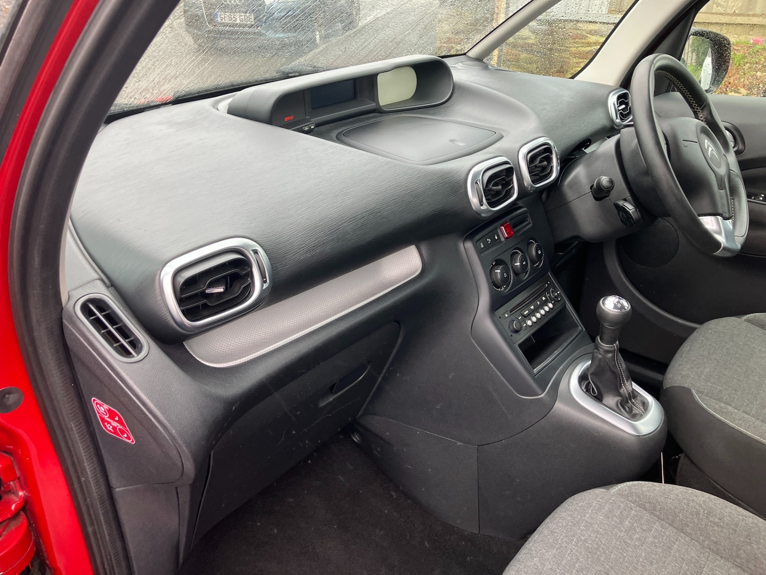 Used Citroen C3 Picasso 2016 for sale - 77848196: Photo 10