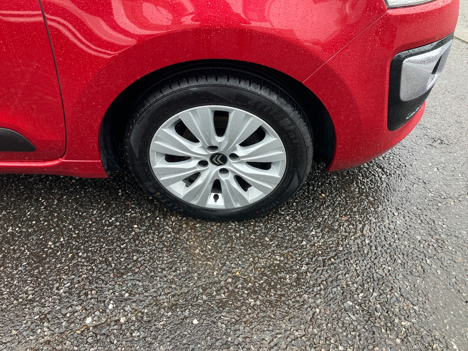 Used Citroen C3 Picasso 2016 for sale - 77848196: Photo 2