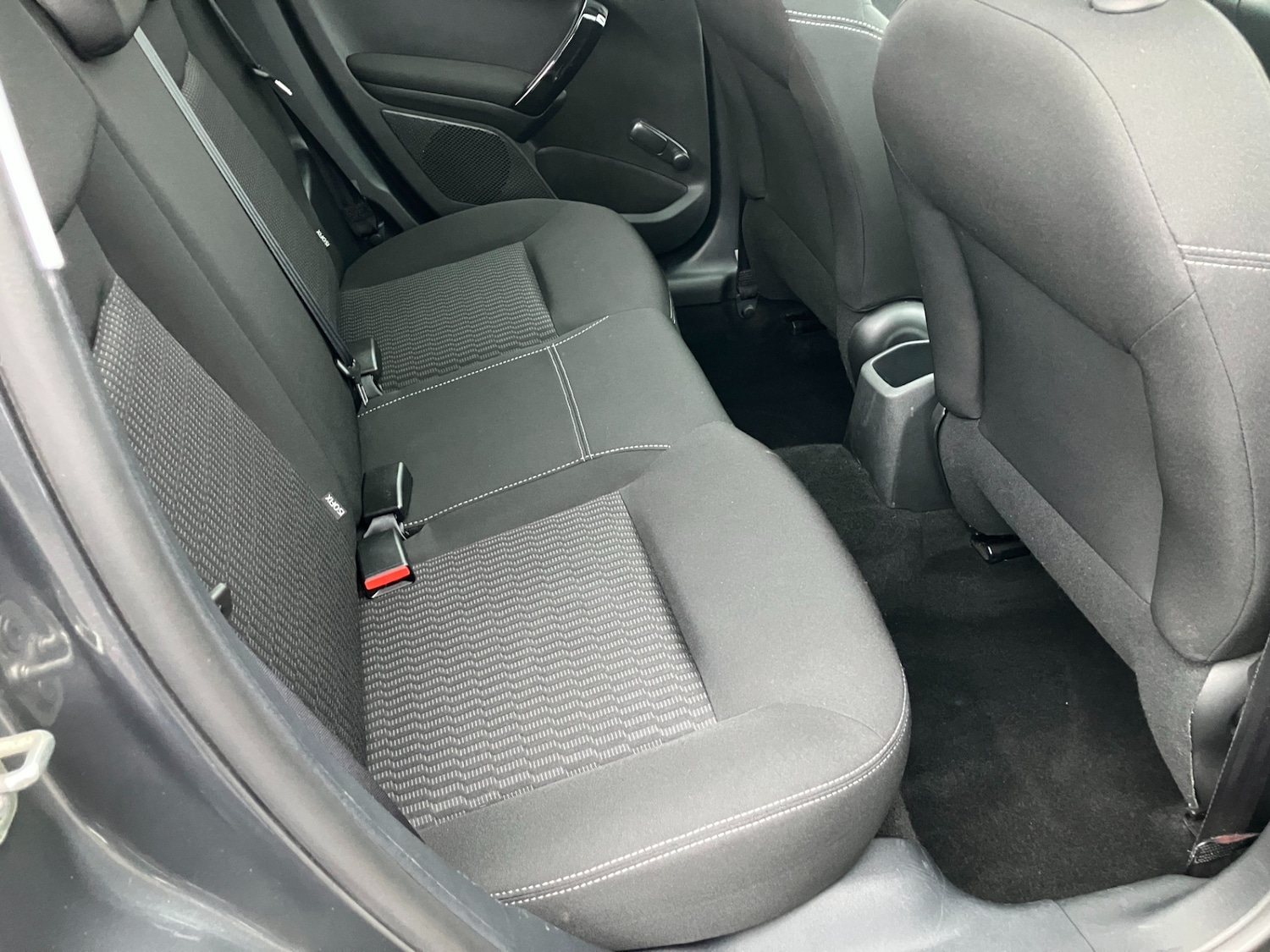 Used Peugeot 208 2014 for sale - 77179860: Photo 5