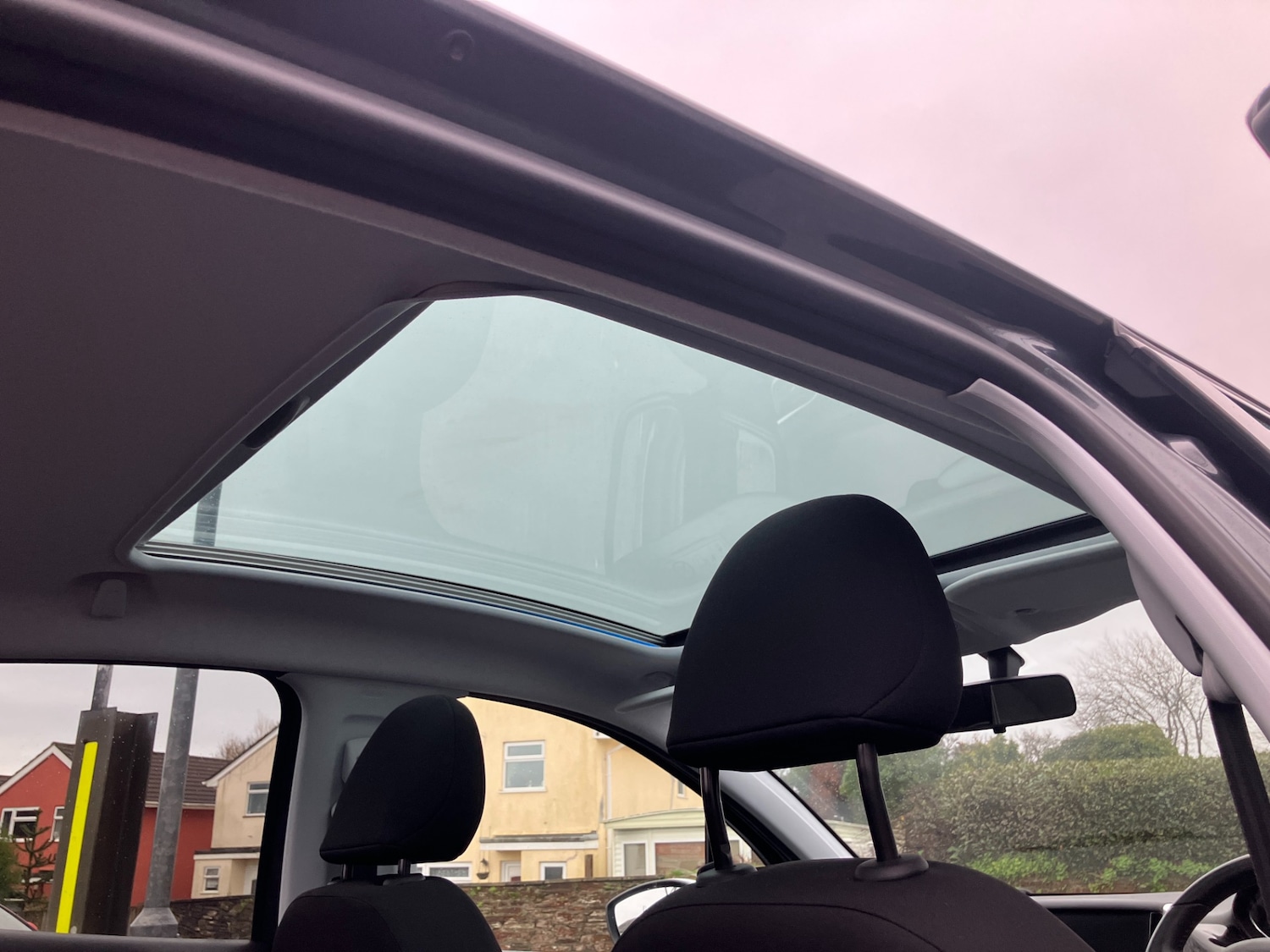 Used Peugeot 208 2014 for sale - 77179860: Photo 6