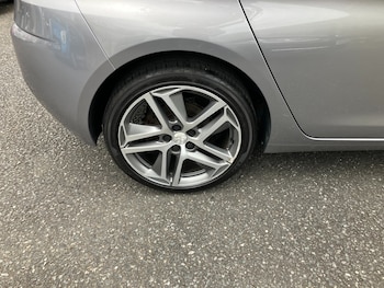 Used Peugeot 308 2014 for sale - 75615781: Photo