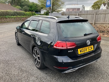 Used Volkswagen Golf 2018 for sale - 78323752: Photo