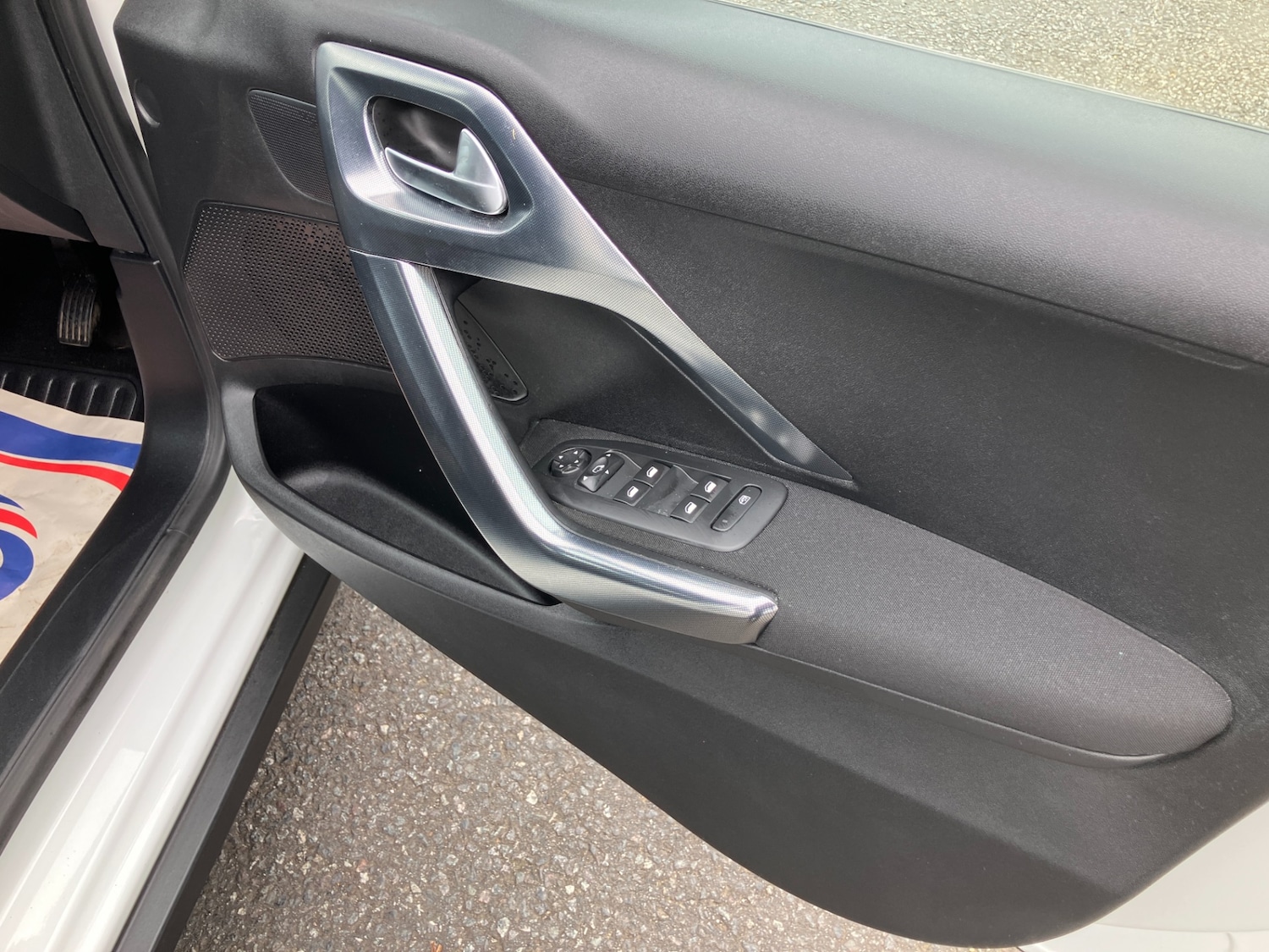 Used Peugeot 2008 2016 for sale - 78105010: Photo 11