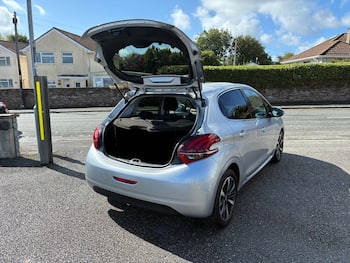 Used Peugeot 208 2018 for sale - 79780079: Photo