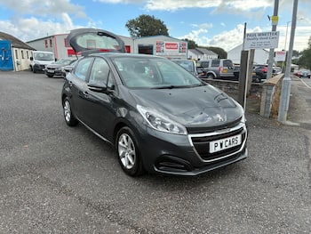 Used Peugeot 208 2016 for sale - 79812741: Photo
