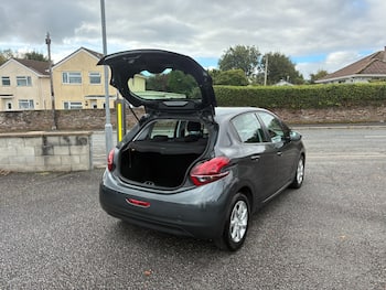 Used Peugeot 208 2016 for sale - 79812741: Photo