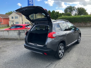 Used Peugeot 2008 2016 for sale - 75874303: Photo