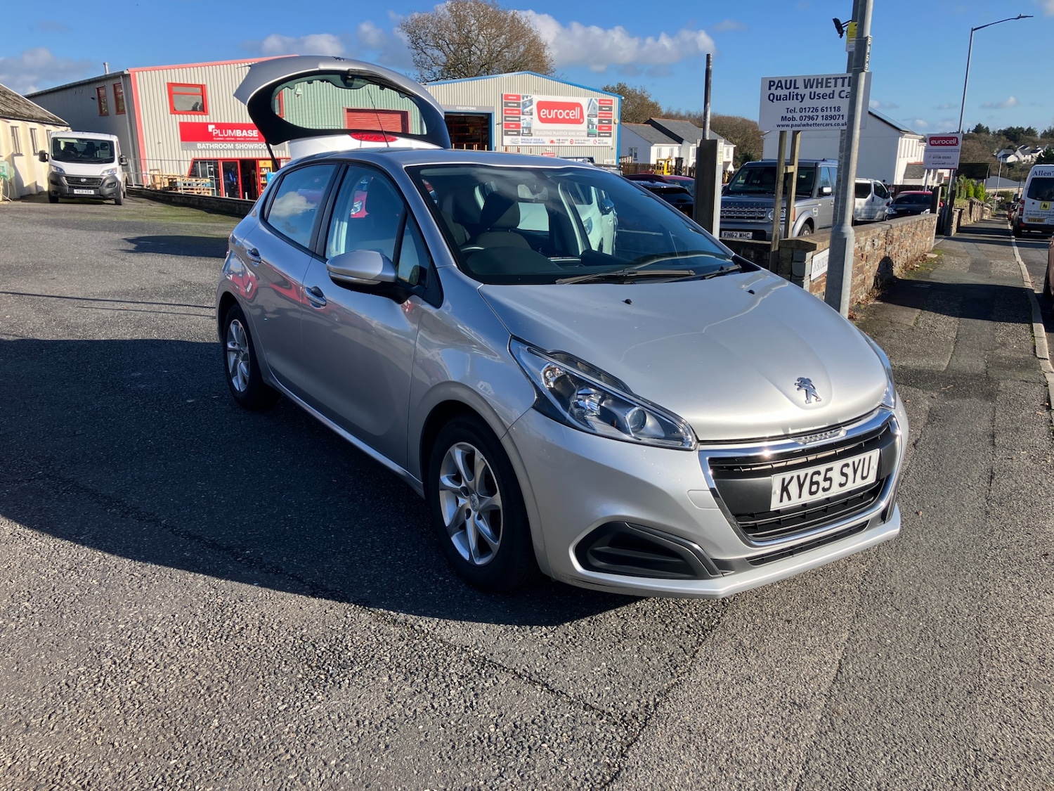Used Peugeot 208 2015 for sale - 76626632: Photo 1
