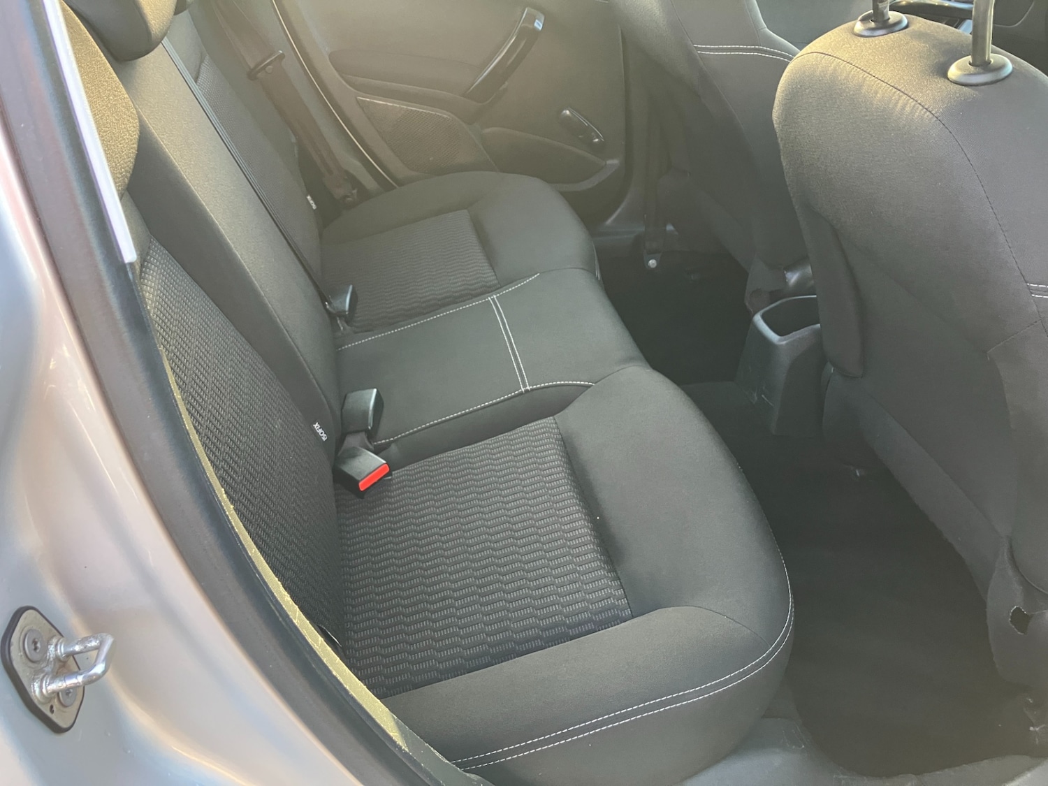 Used Peugeot 208 2015 for sale - 76626632: Photo 4