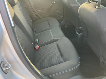 Used Peugeot 208 2015 for sale - 76626632: Photo