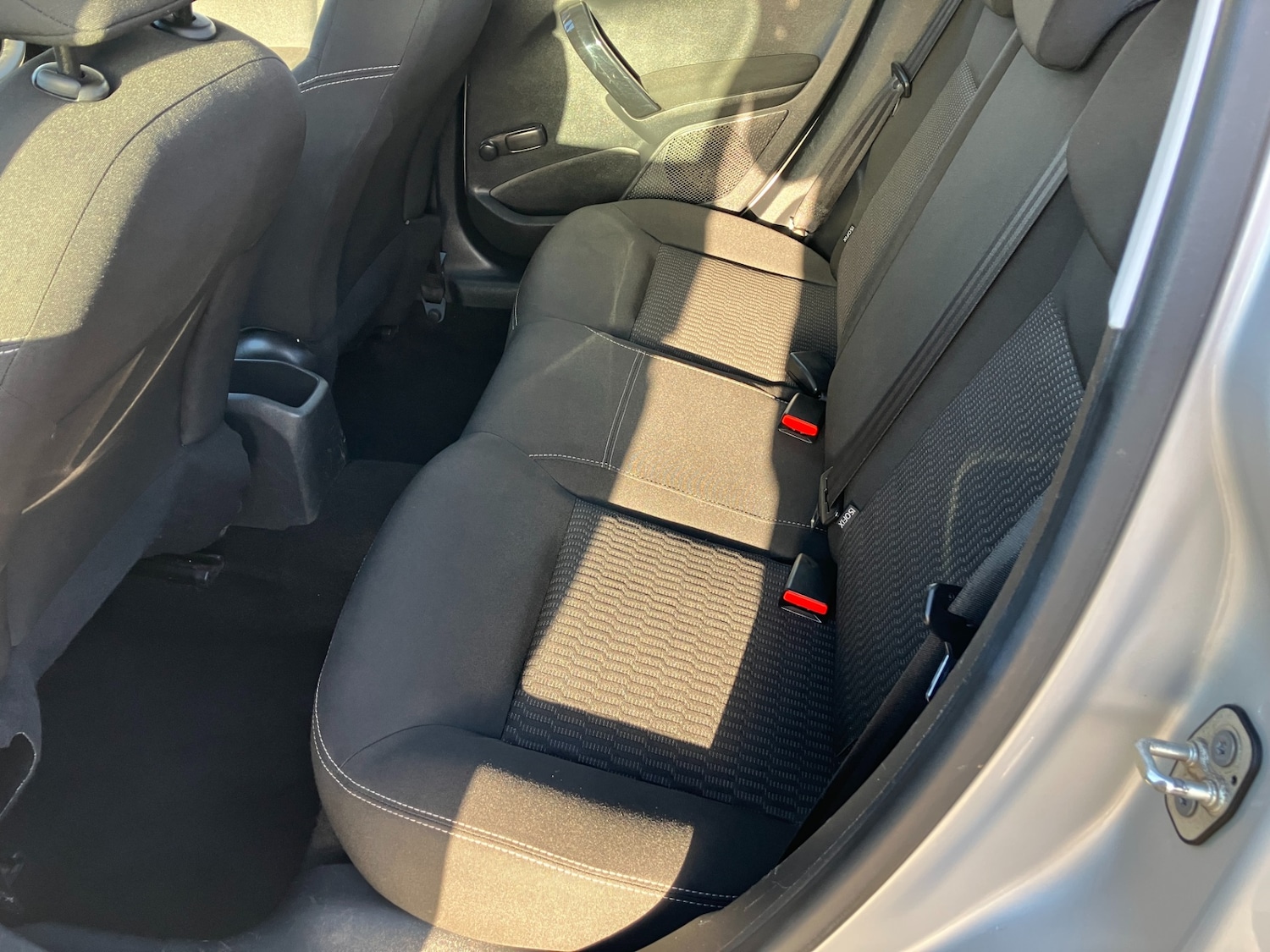 Used Peugeot 208 2015 for sale - 76626632: Photo 5