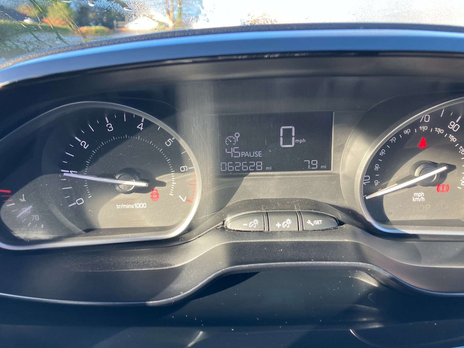 Used Peugeot 208 2015 for sale - 76626632: Photo 9