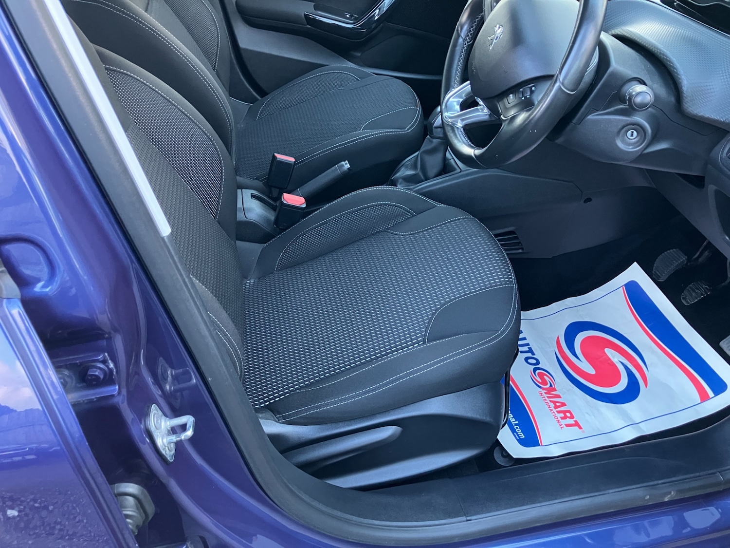 Used Peugeot 208 2015 for sale - 77367242: Photo 10