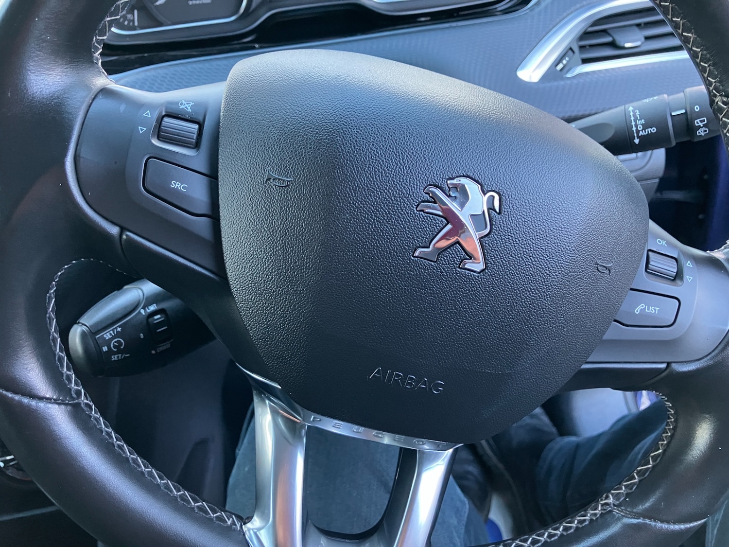 Used Peugeot 208 2015 for sale - 77367242: Photo 12