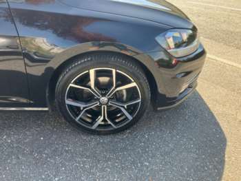 Used Volkswagen Golf 2018 for sale - 74491503: Photo