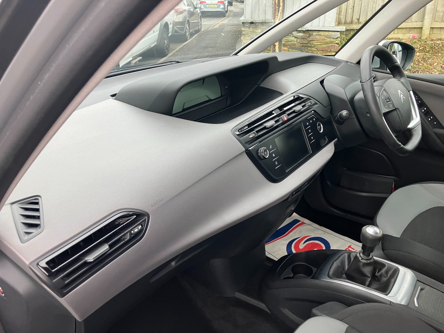 Used Citroen C4 Picasso 2015 for sale - 77207996: Photo 10