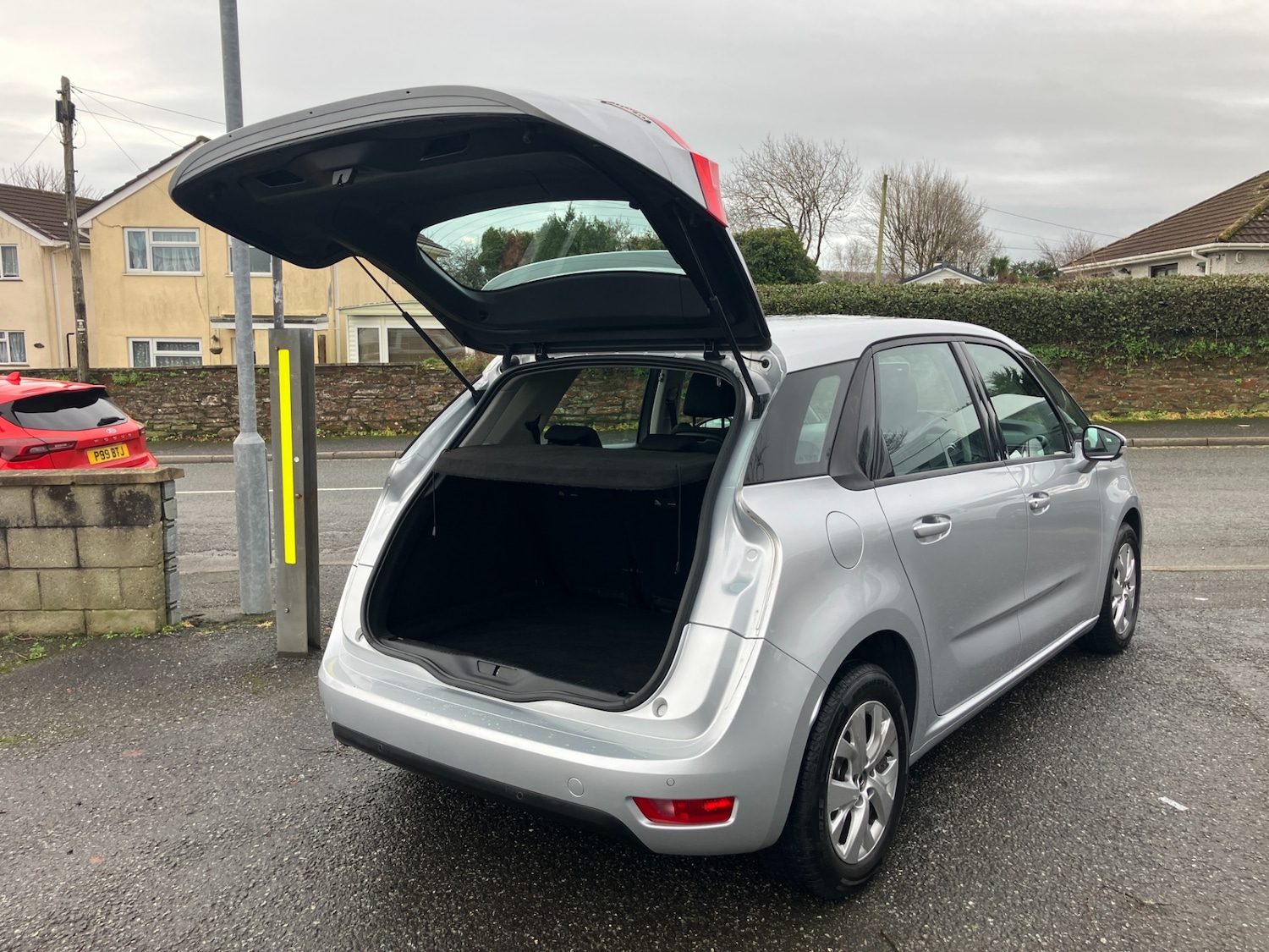 Used Citroen C4 Picasso 2015 for sale - 77207996: Photo 3