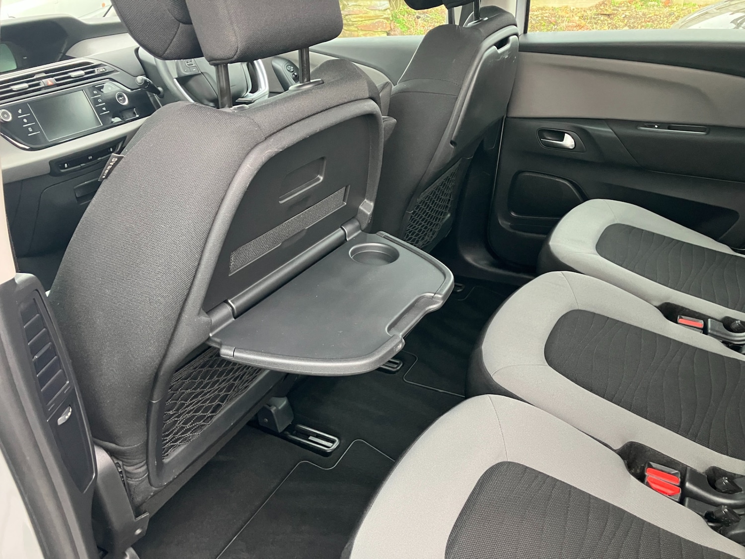 Used Citroen C4 Picasso 2015 for sale - 77207996: Photo 9