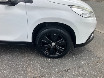 Used Peugeot 2008 2014 for sale - 78952238: Photo