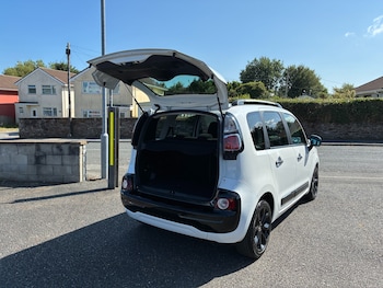 Used Citroen C3 Picasso 2017 for sale - 79271143: Photo