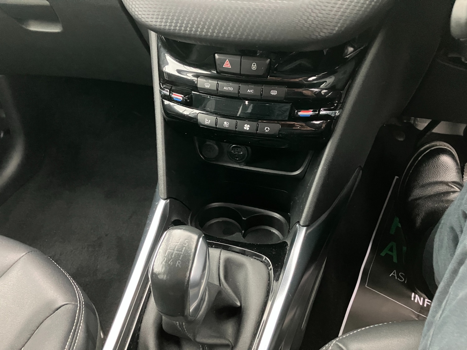 Used Peugeot 2008 2014 for sale - 76578197: Photo 10