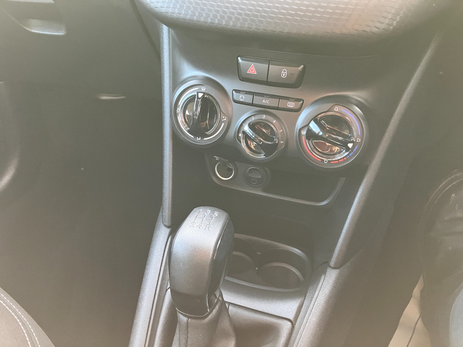 Used Peugeot 208 2017 for sale - 76741462: Photo 12