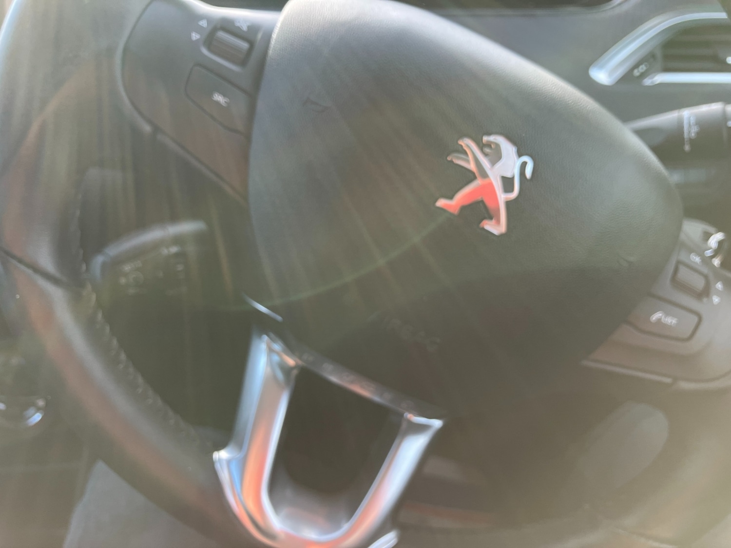 Used Peugeot 208 2017 for sale - 76741462: Photo 13